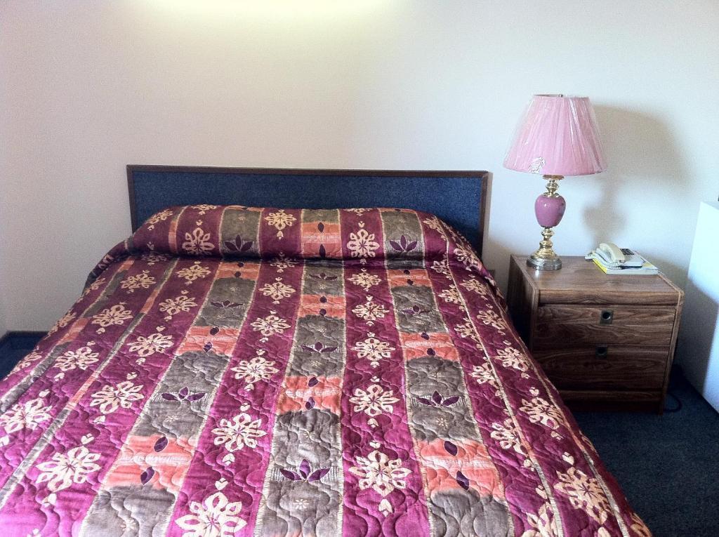 Circle 6 Motel Weyburn Rom bilde