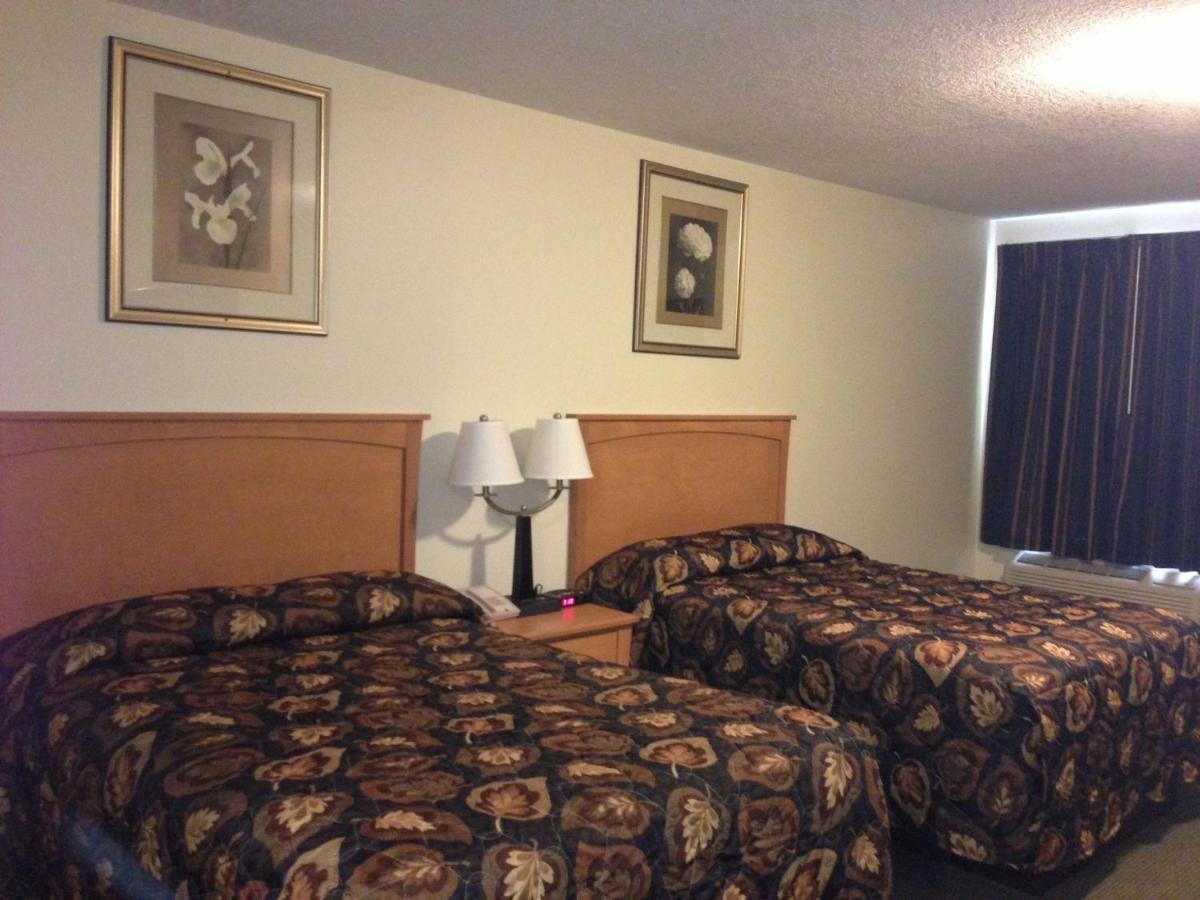 Circle 6 Motel Weyburn Rom bilde